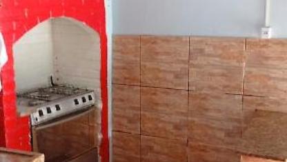 Quitinete com  Wi-fi a 6 Minutos à Pé da Praia