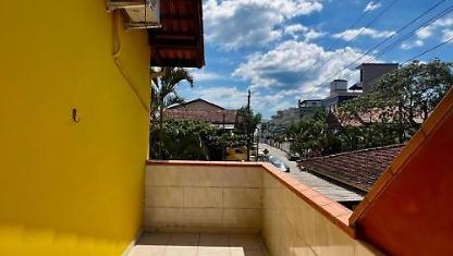 Casa Superior em Canto Grande